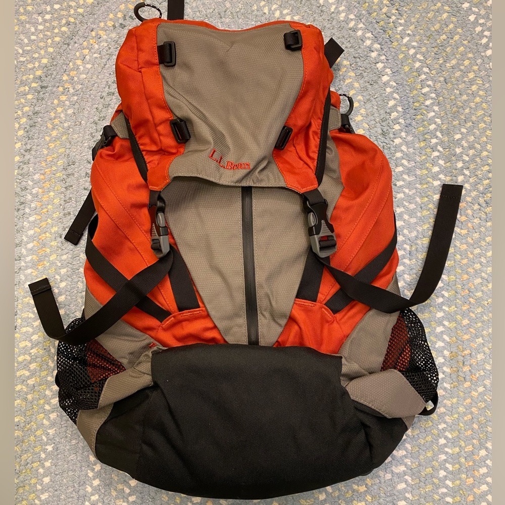 BNWT LL Bean Bigelow H2O Mountain Hiking Pack